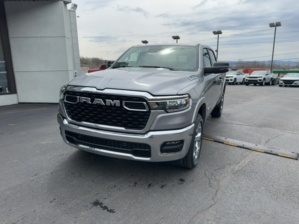 New 2025 Ram 1500 BIG HORN CREW CAB 4X4 5'7 BOX For Sale Vestal NY