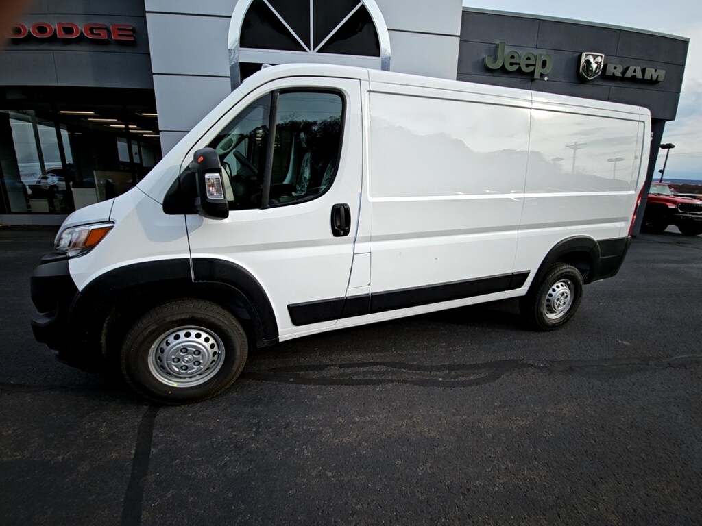 New 2026 Ram ProMaster Low Roof Cargo Van