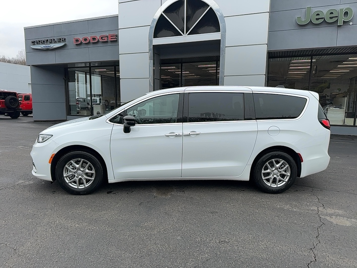 2026 Chrysler Pacifica