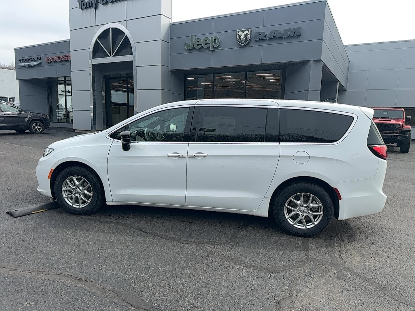 2026 Chrysler Pacifica