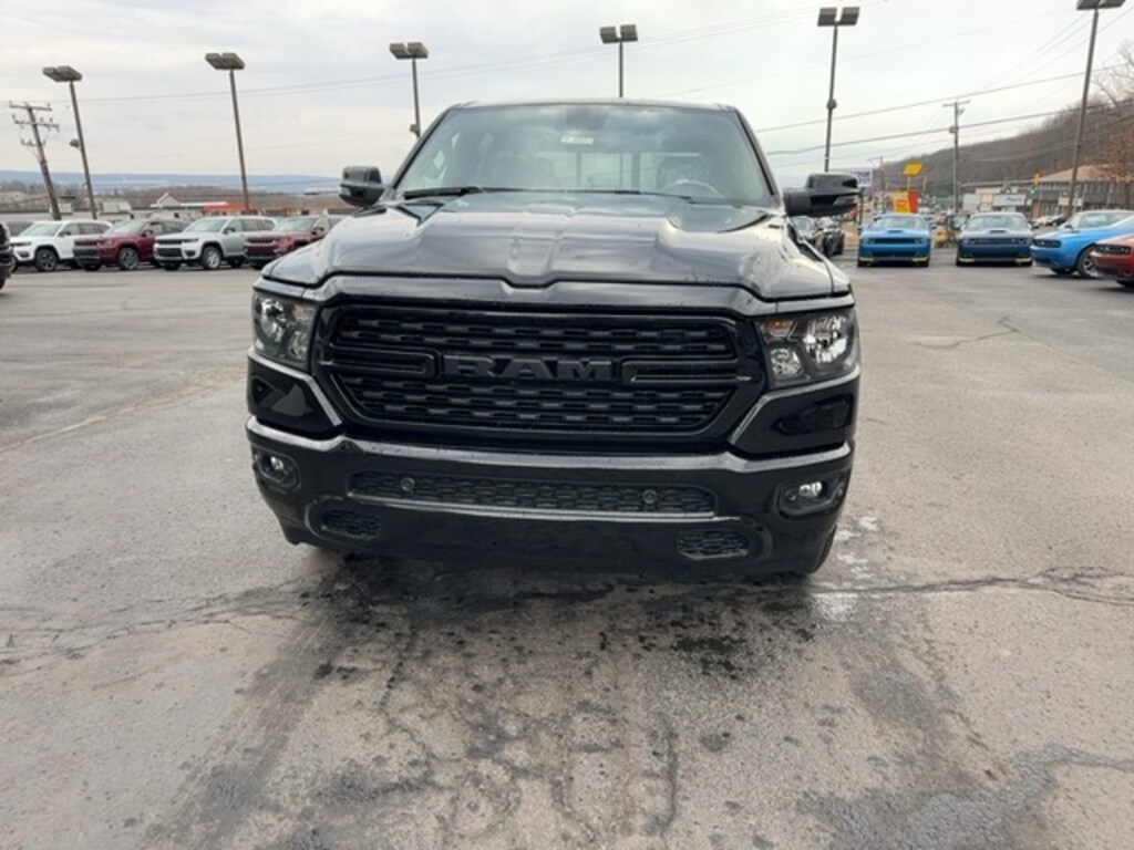 New 2024 Ram 1500 BIG HORN CREW CAB 4X4 5'7 BOX For Sale Canandaigua NY