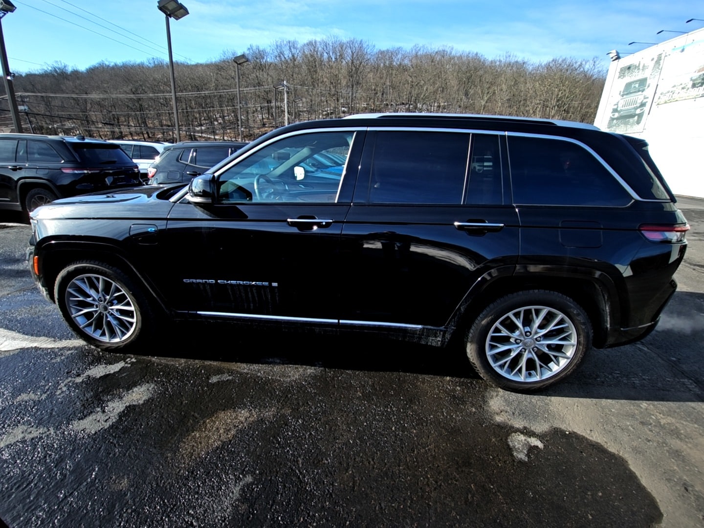 2022 Jeep Grand Cherokee Summit Reserve 4xe's photo