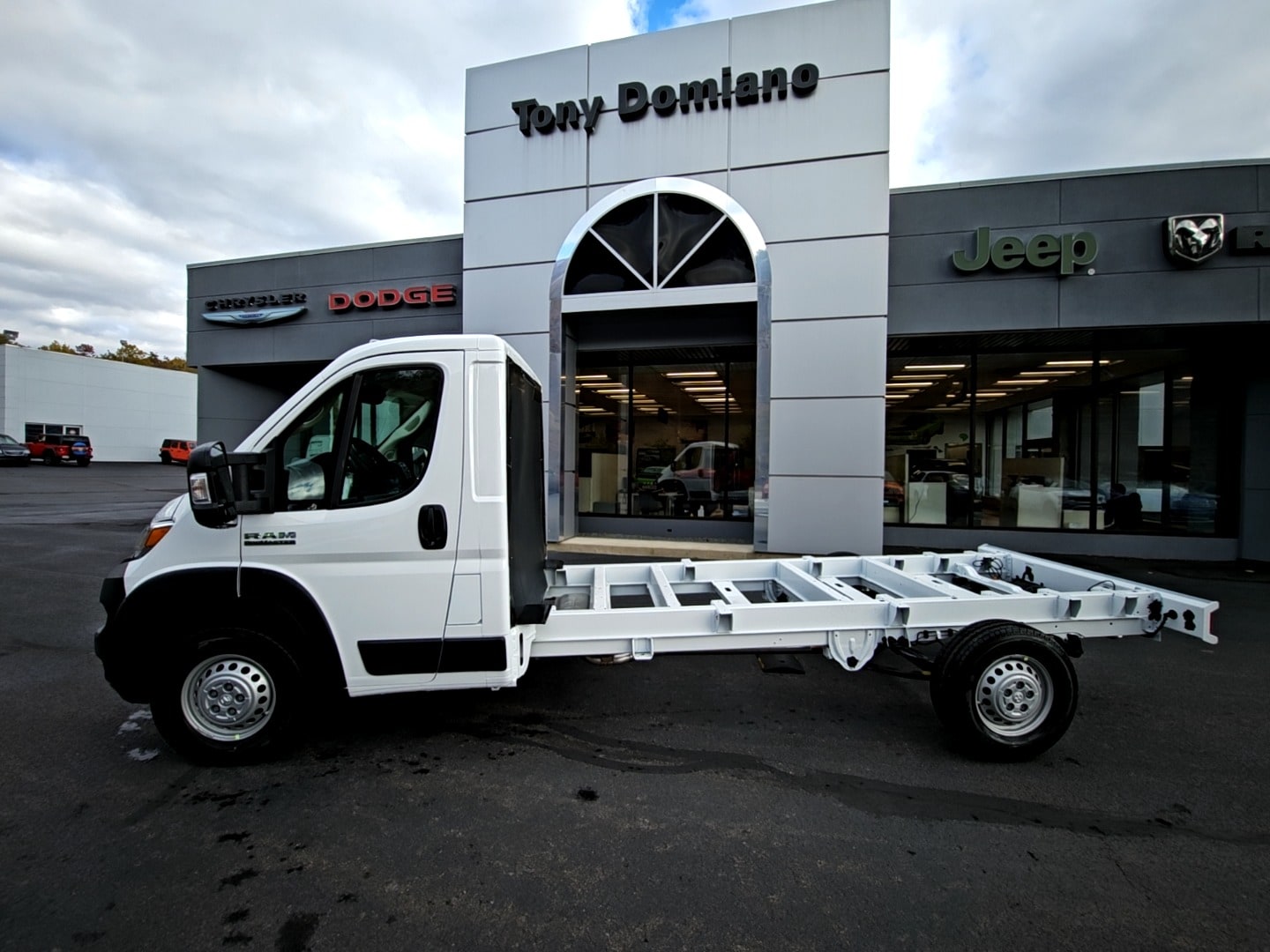 2026 RAM ProMaster Cutaway Tradesman's photo