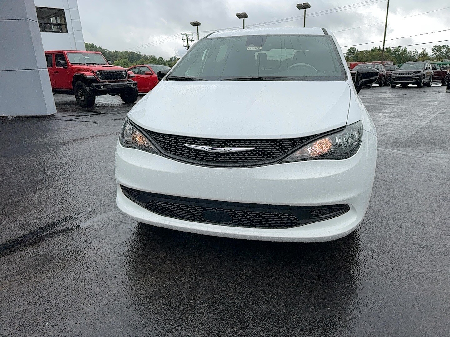 2026 Chrysler Voyager LX photo 3