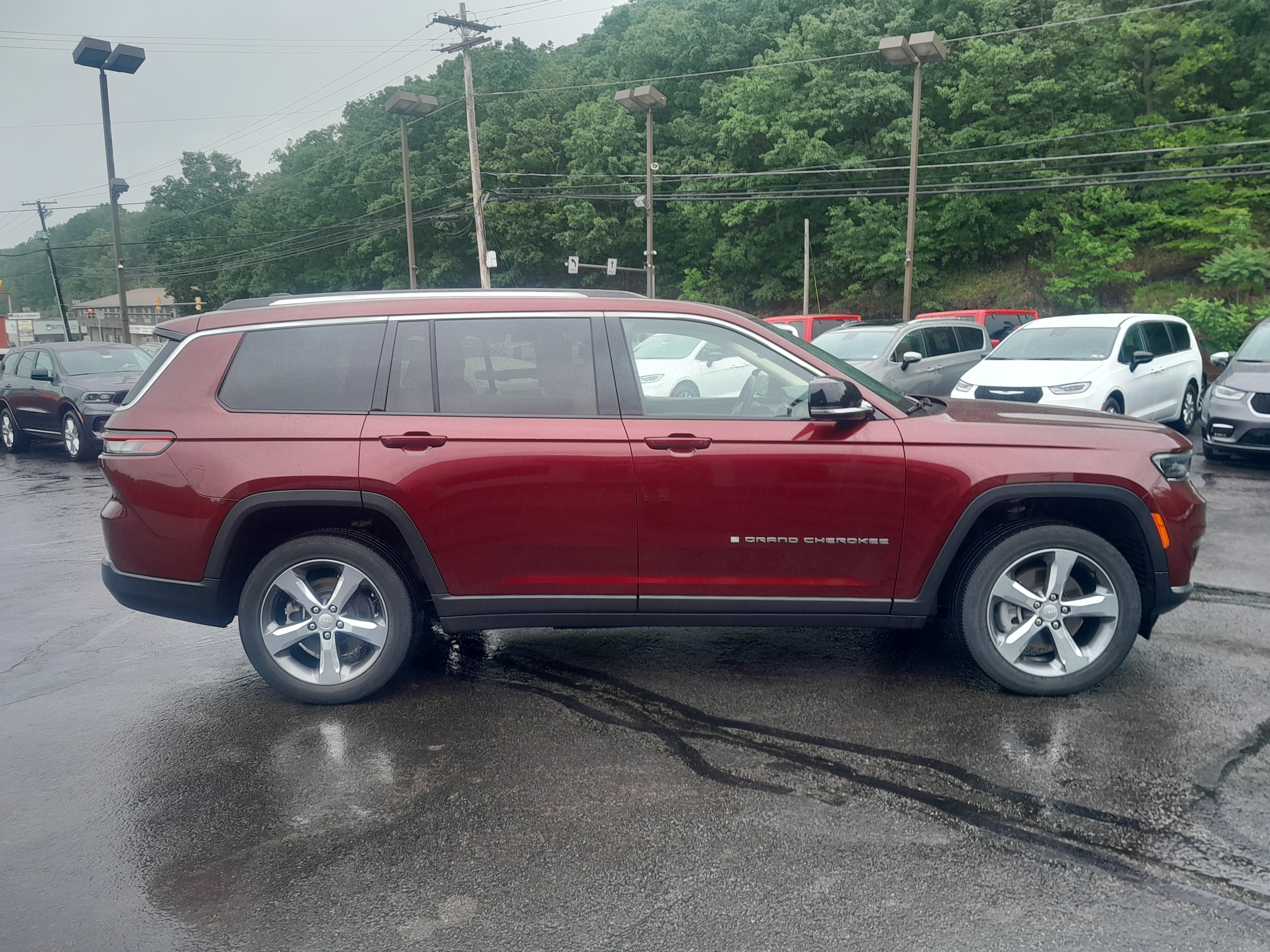 Used 2021 Jeep Grand Cherokee L Limited with VIN 1C4RJKBG8M8185304 for sale in Scranton, PA