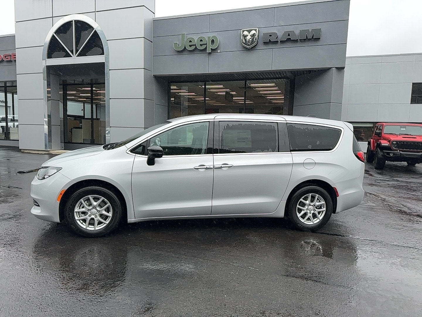 2026 Chrysler Voyager Cargo Van  2026 Chrysler Voyager Cargo Van