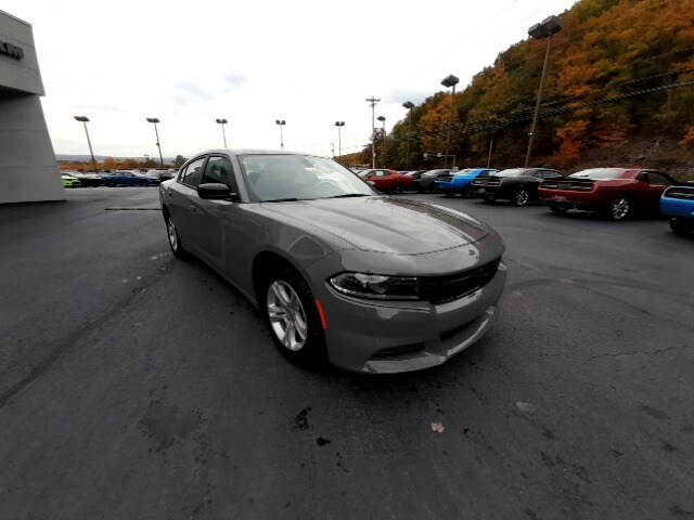 2023 Dodge Charger SXT photo 2