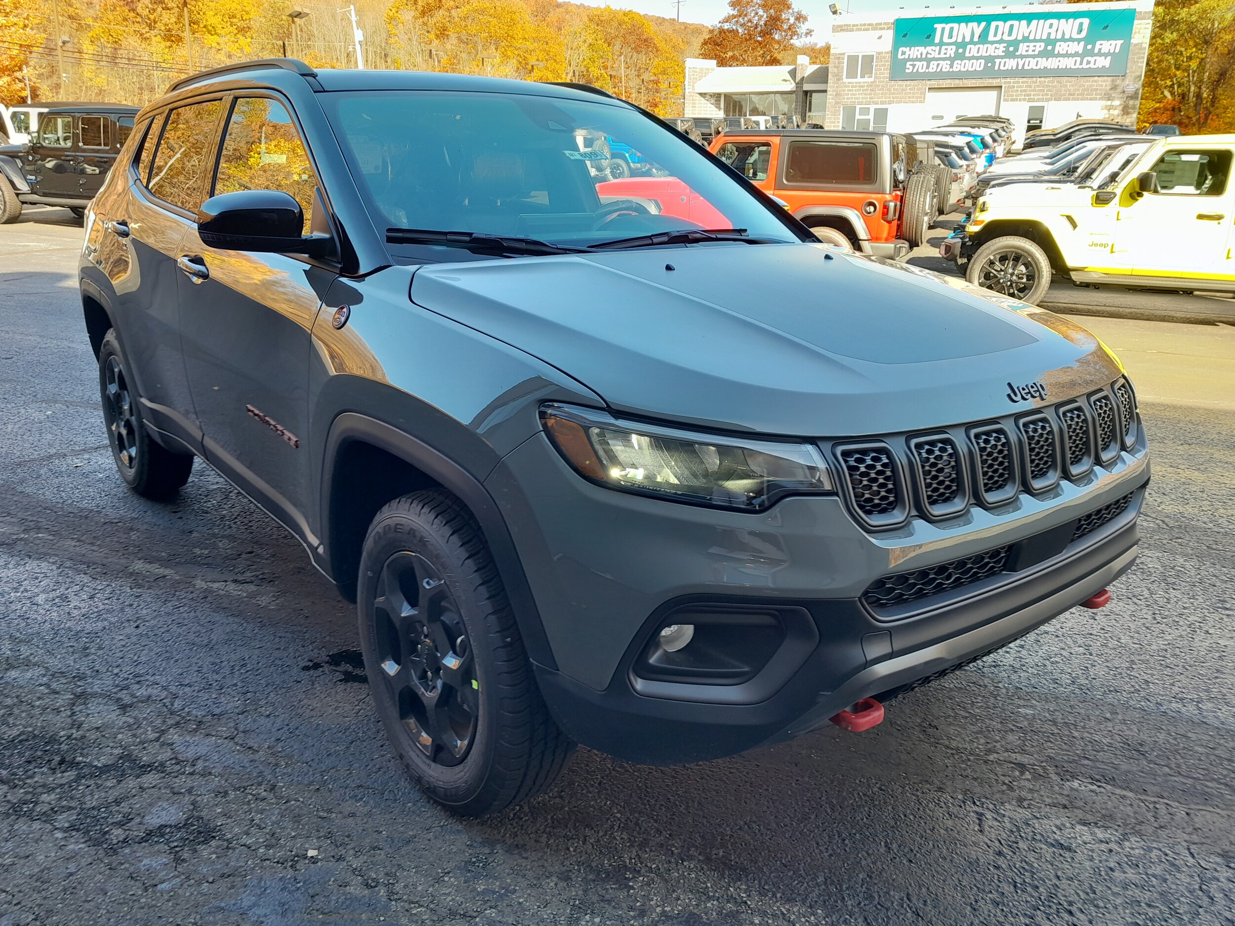 2023 Jeep Compass Trailhawk photo 3