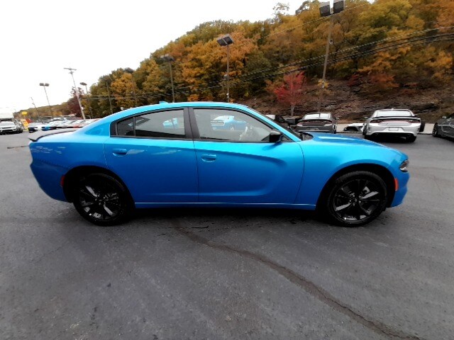 2023 Dodge Charger SXT photo 4