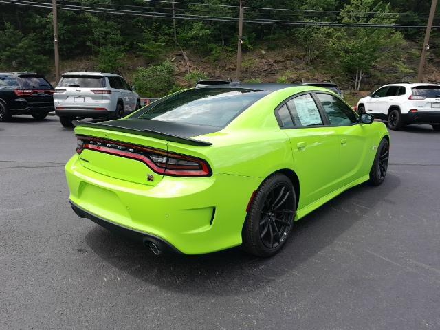 2023 Dodge Charger Scat Pack photo 3