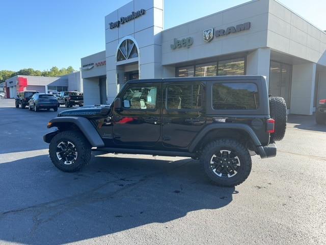 2024 Jeep Wrangler Rubicon photo 3