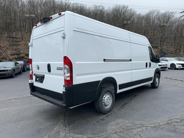 2024 Ram ProMaster 3500 photo 4
