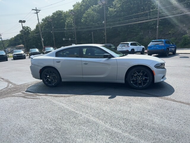 2023 Dodge Charger SXT photo 4