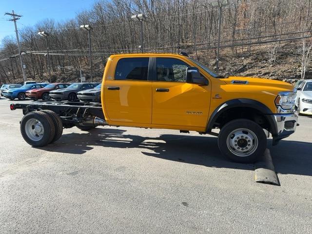 2024 Ram 4500 SLT photo 2