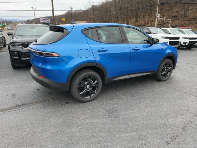 2024 Dodge Hornet GT photo 3