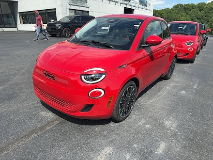 2024 FIAT 500e INSPI(RED) Hatchback