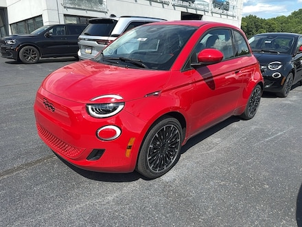 2024 FIAT 500e INSPI(RED) Hatchback