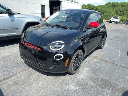 2024 FIAT 500e INSPI(RED) Hatchback