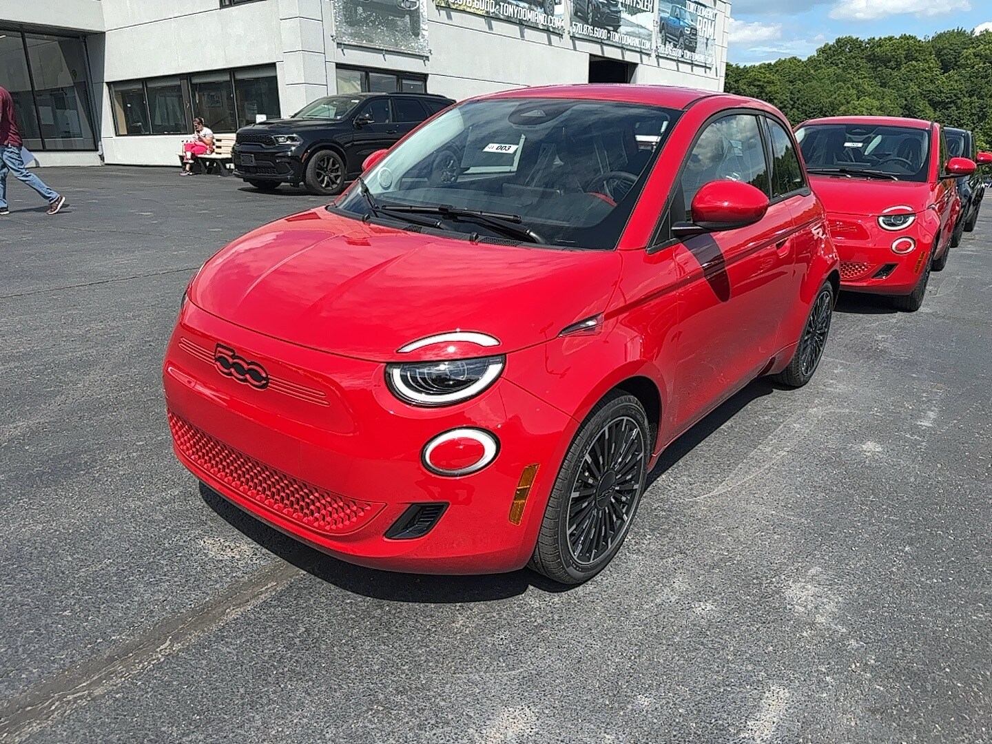 2024 Fiat 500e Red photo 2