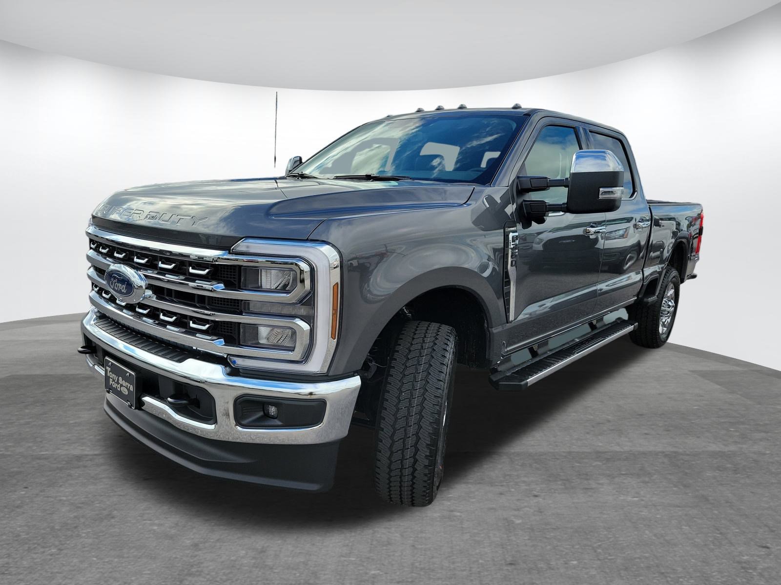2026 Ford F-350 Lariat photo 3