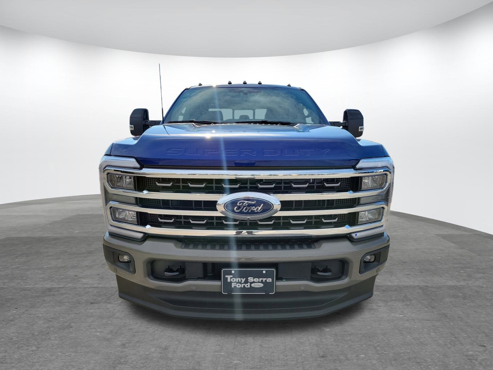 2026 Ford F-250 King Ranch photo 2