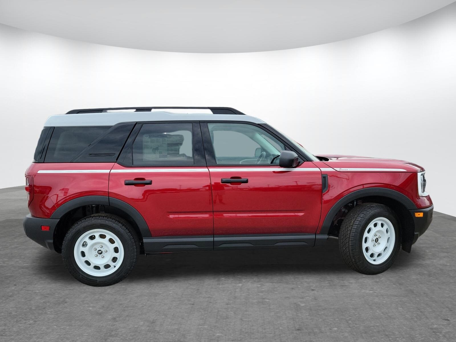 2025 Ford Bronco Sport Heritage photo 2