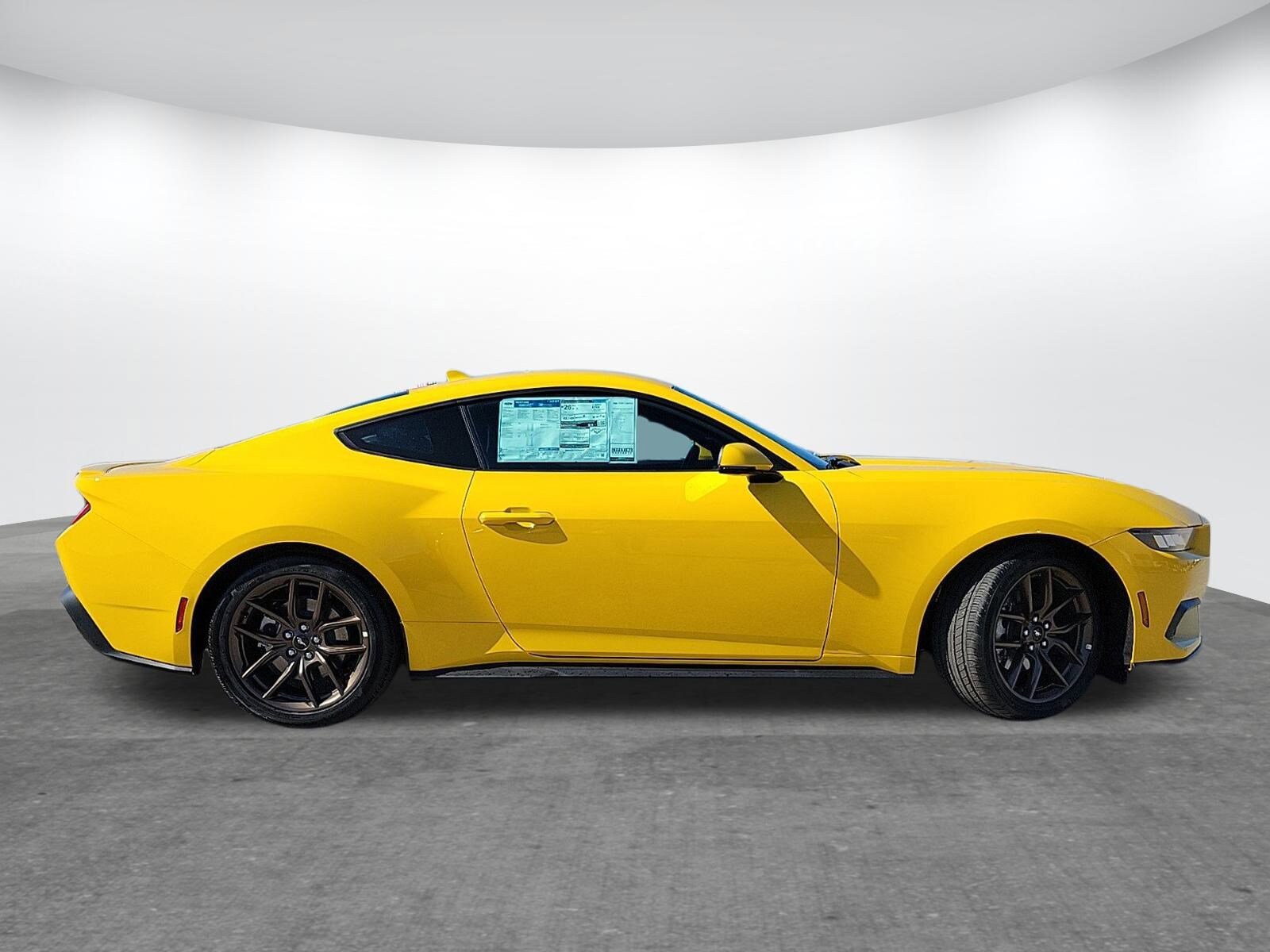 2024 Ford Mustang EcoBoost Premium photo 4