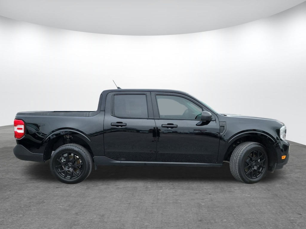 Used 2024 Ford Maverick XL Truck SuperCrew