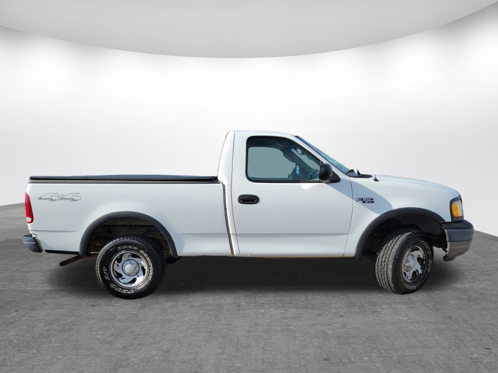 2003 Ford F-150 XL photo 4