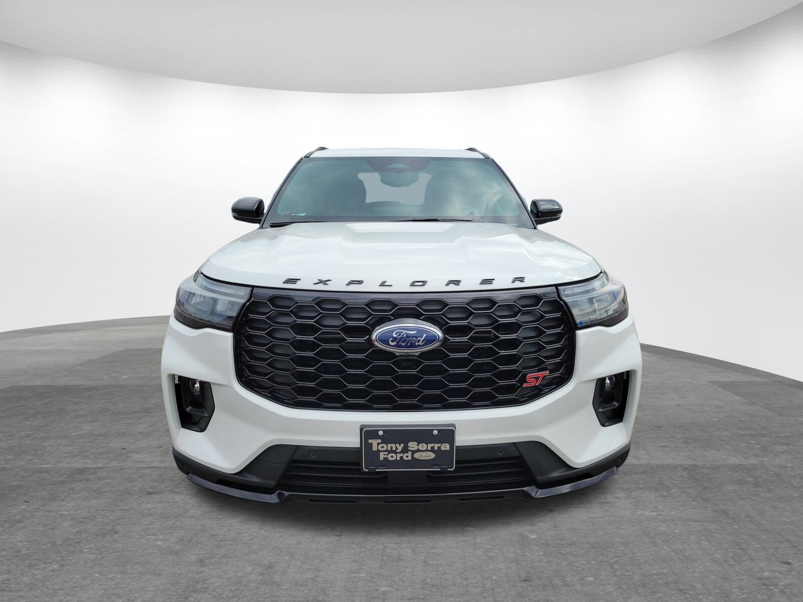 2025 Ford Explorer ST photo 2
