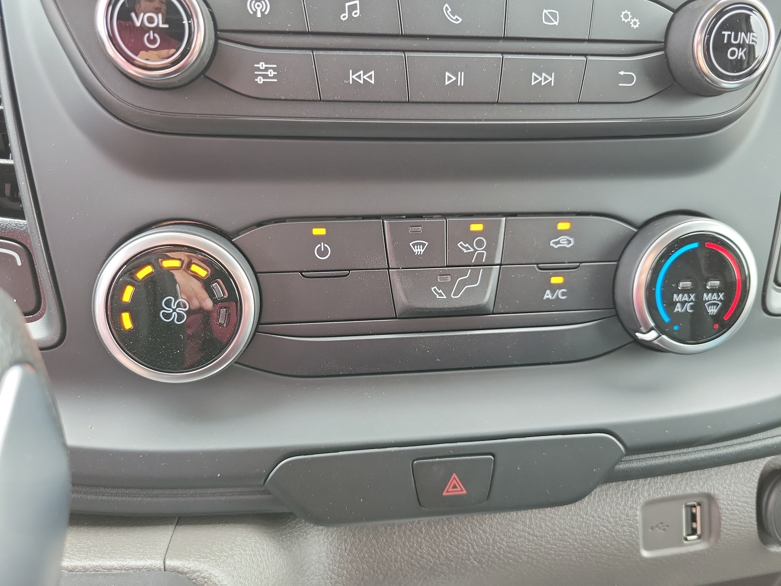 2025 Ford Transit Van Base - Photo 21