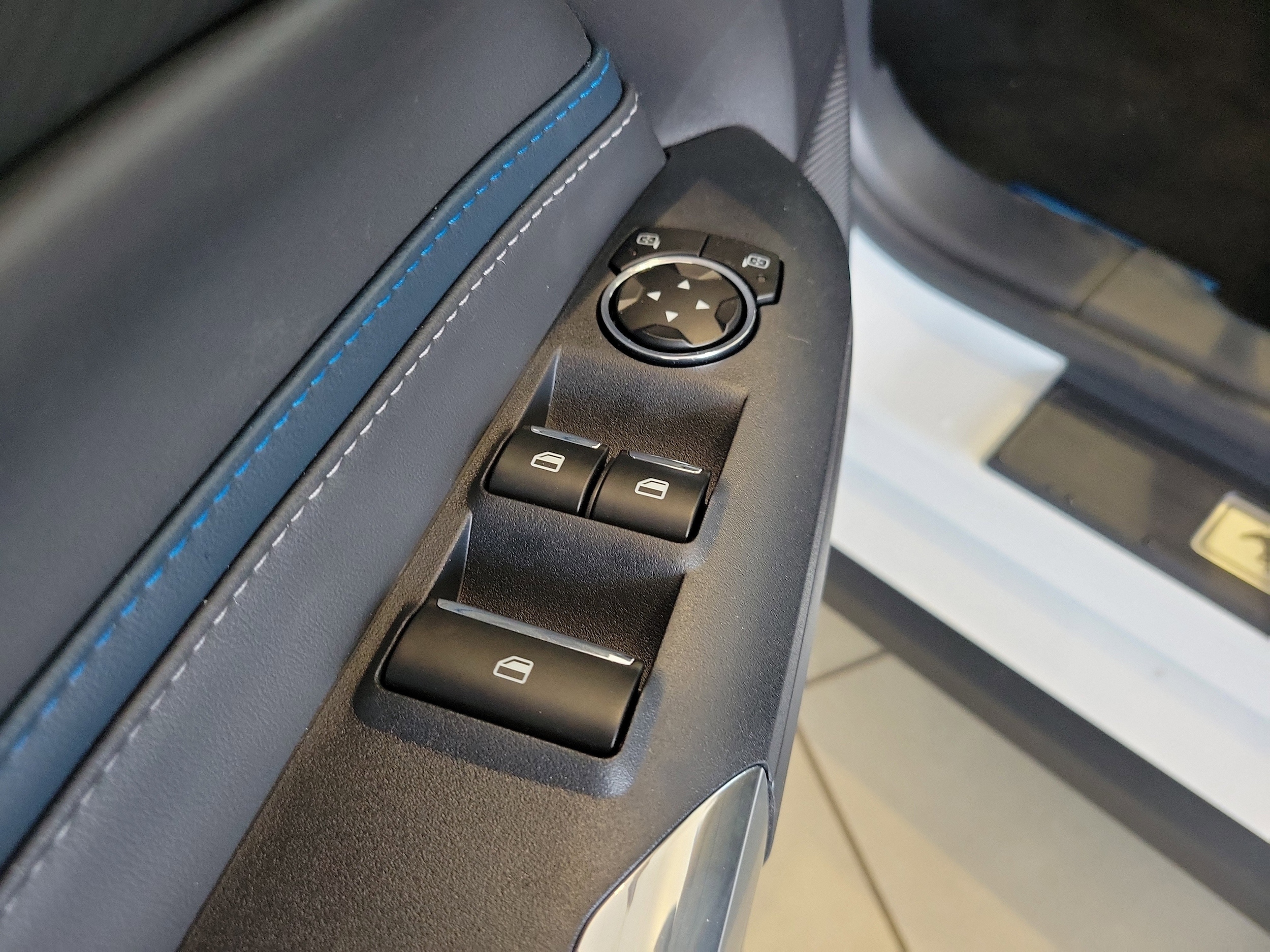 2025 Ford Mustang GT Premium Convertible - Photo 18