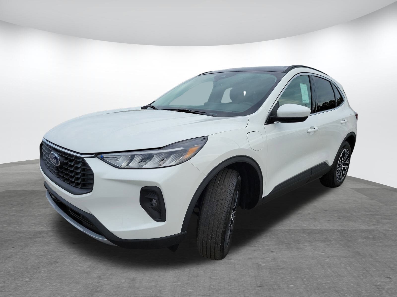 2025 Ford Escape photo 3