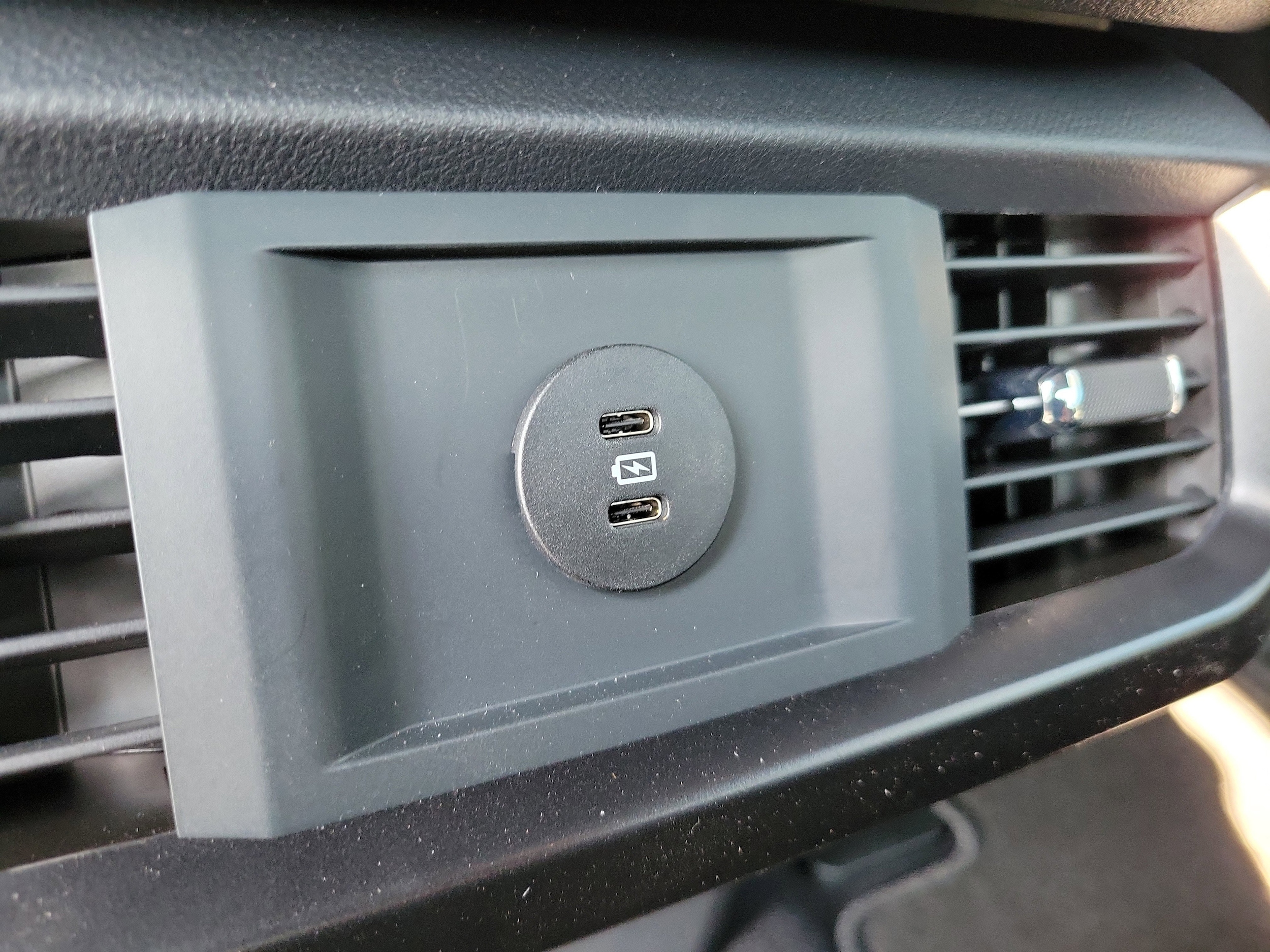 2025 Ford F-150 STX - Photo 17