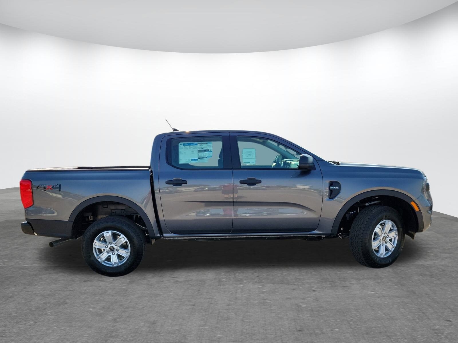 2025 Ford Ranger XL photo 4