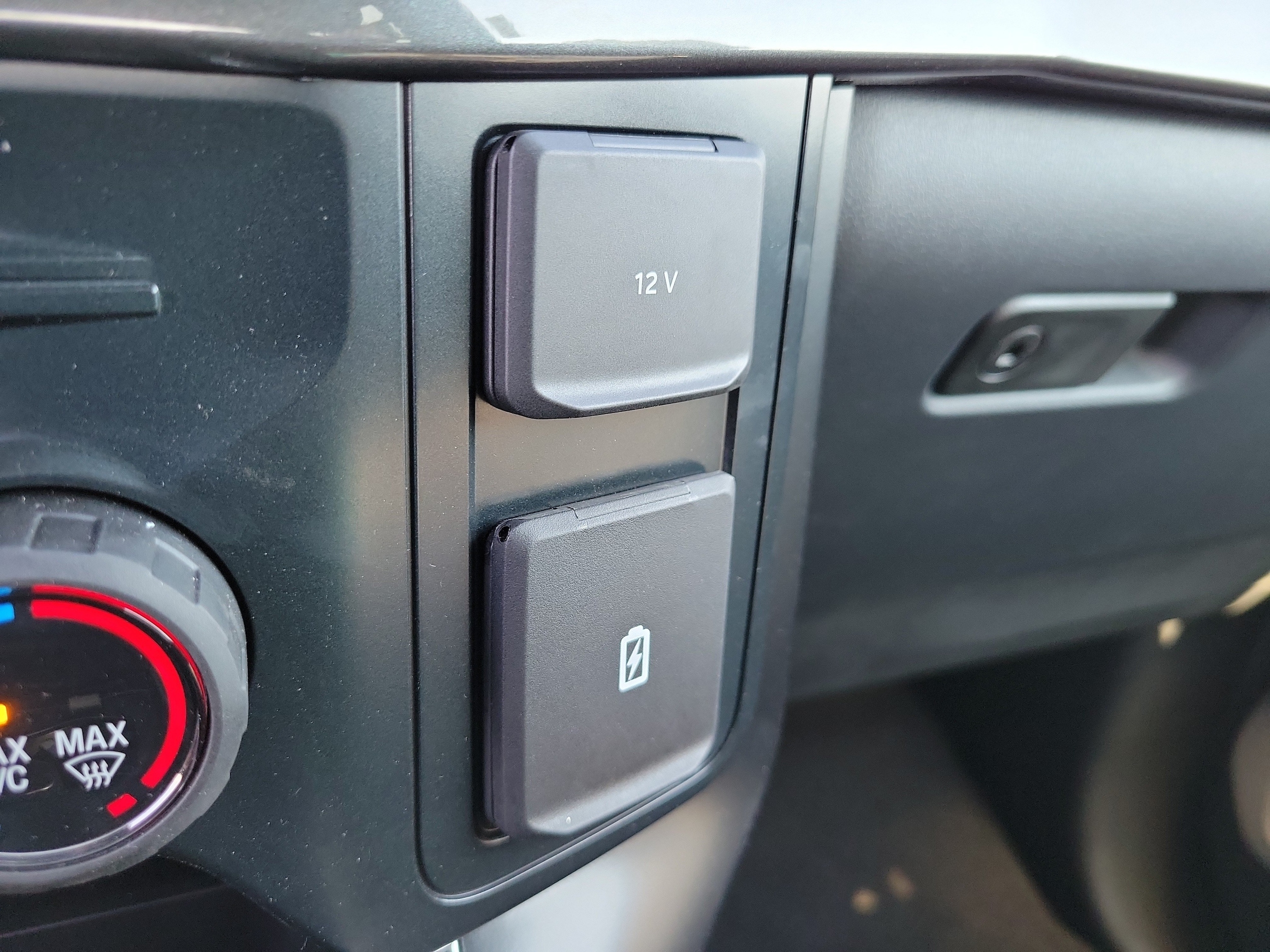 2025 Ford F-150 STX - Photo 24