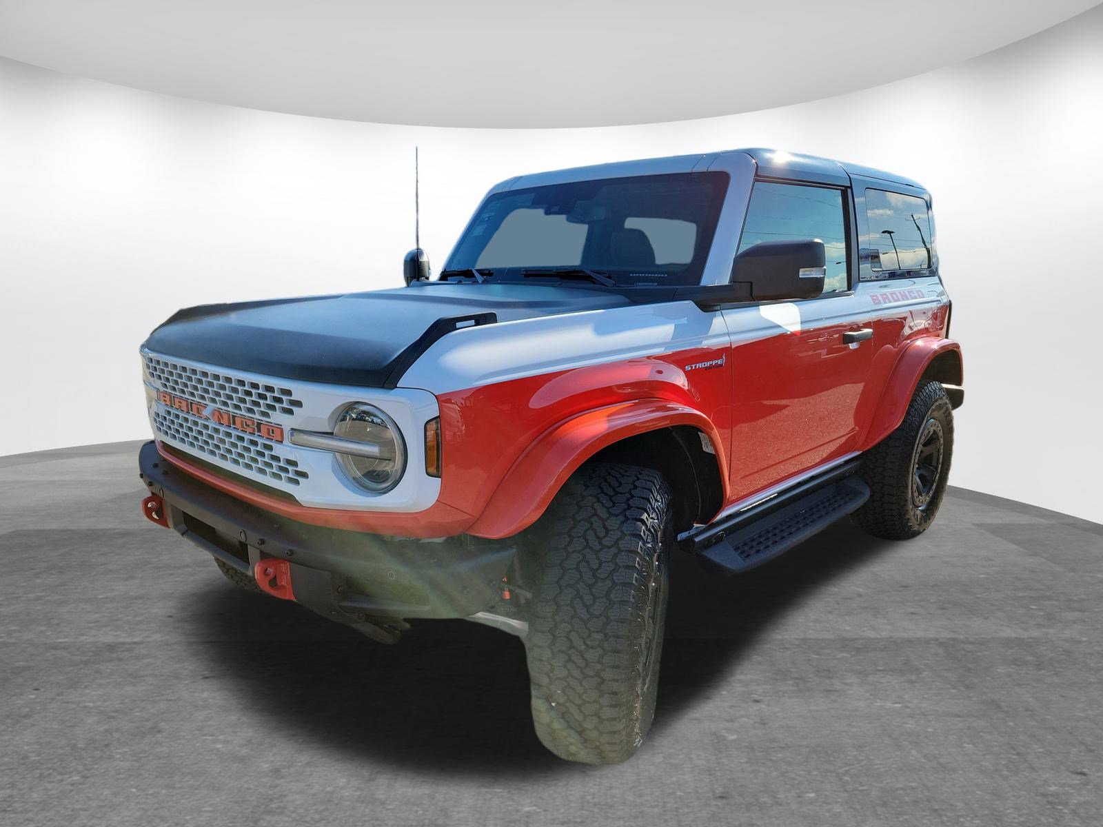 2025 Ford Bronco First Edition photo 3