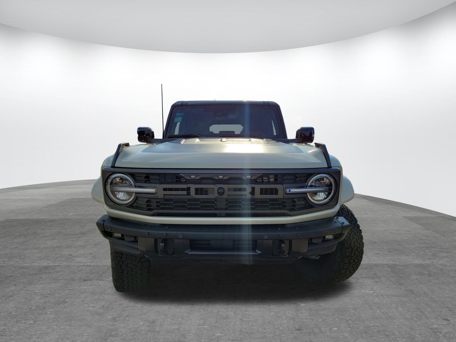 2025 Ford Bronco Raptor photo 2