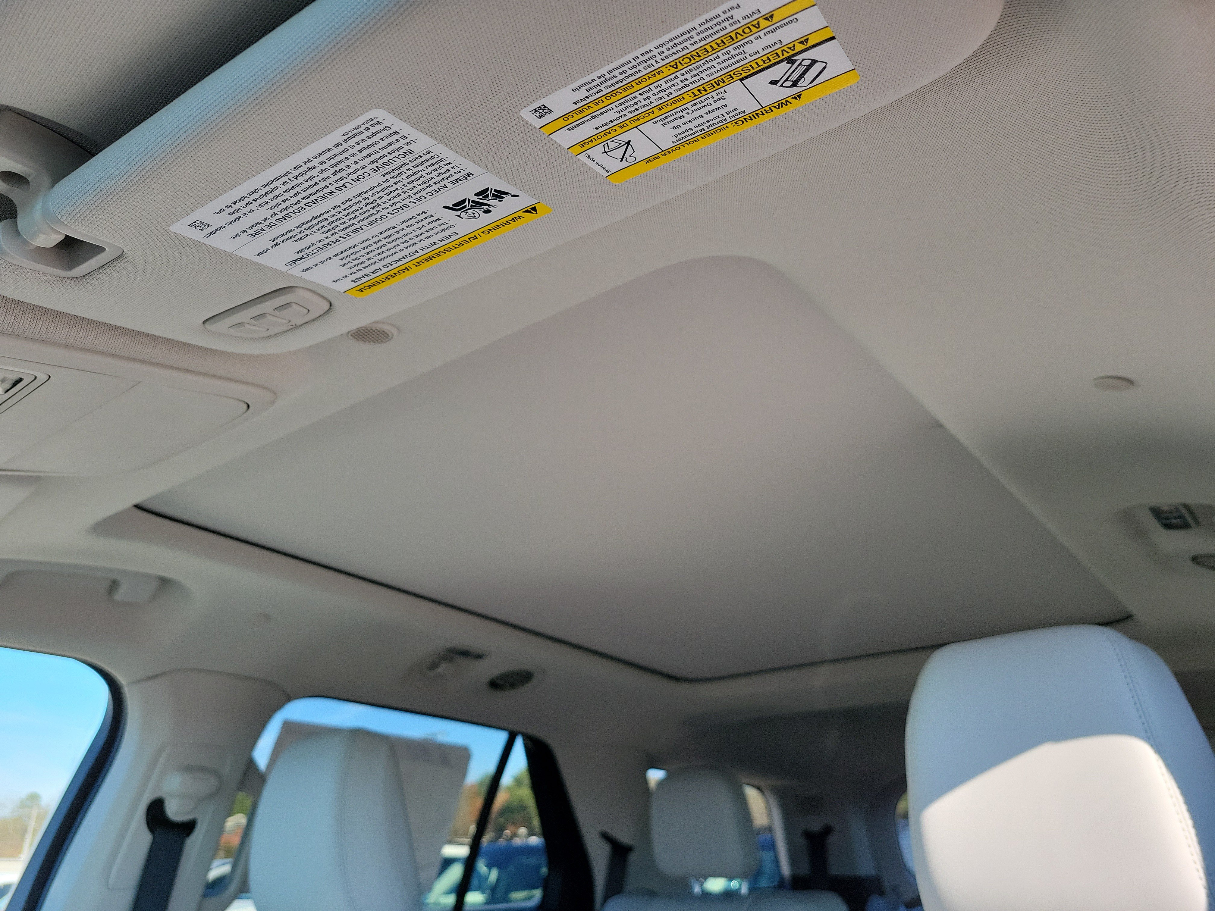 2026 Ford Explorer Platinum - Photo 16