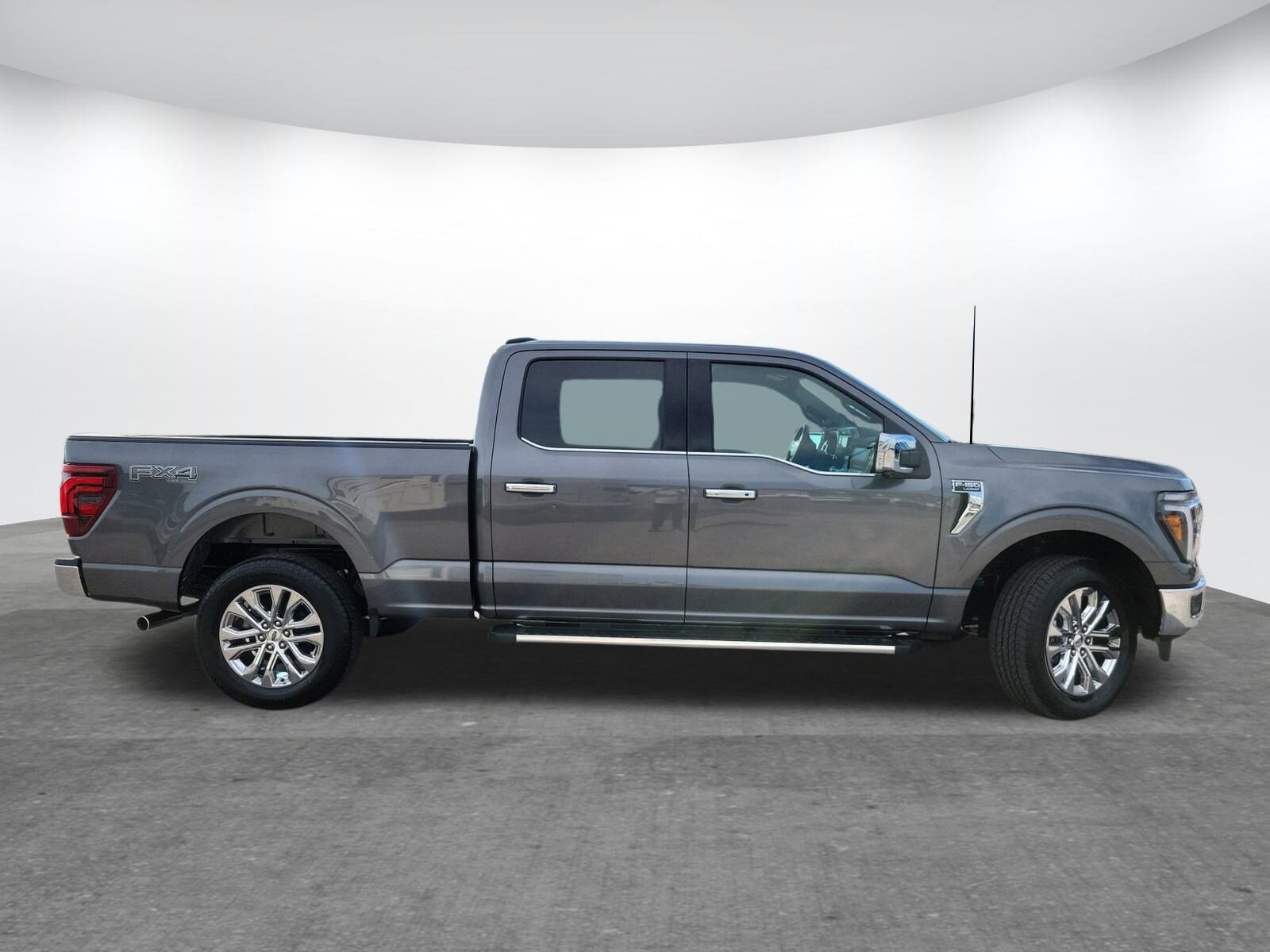 2025 Ford F-150 Lariat photo 4