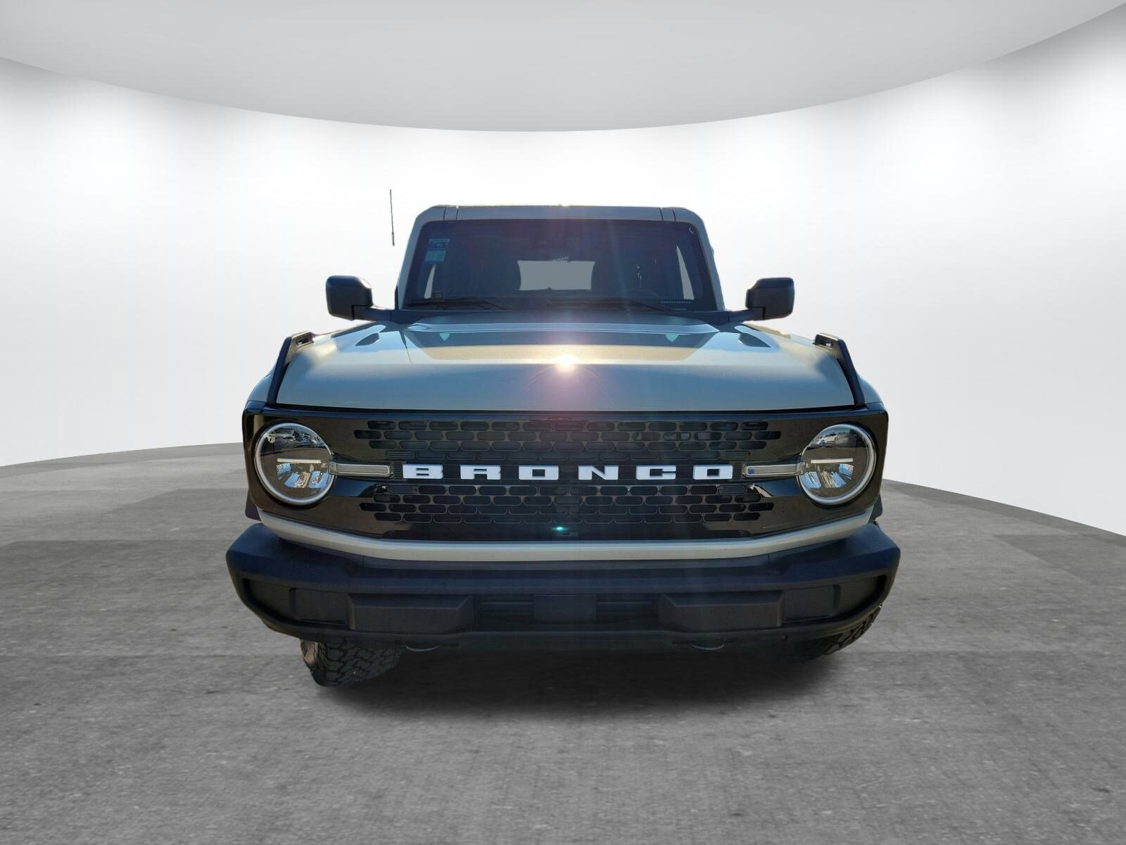 2025 Ford Bronco Big Bend photo 2