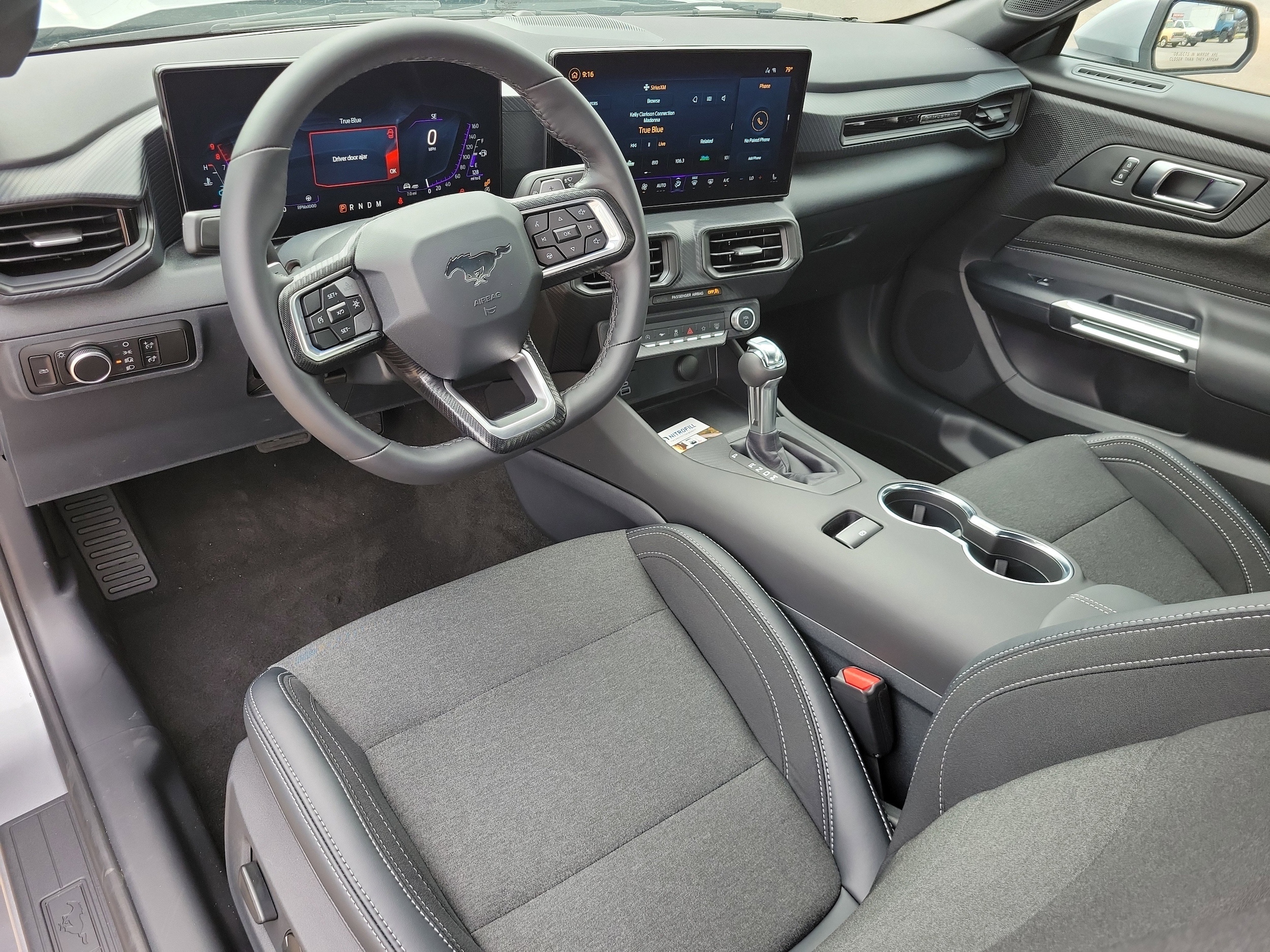2025 Ford Mustang GT Fastback - Photo 11