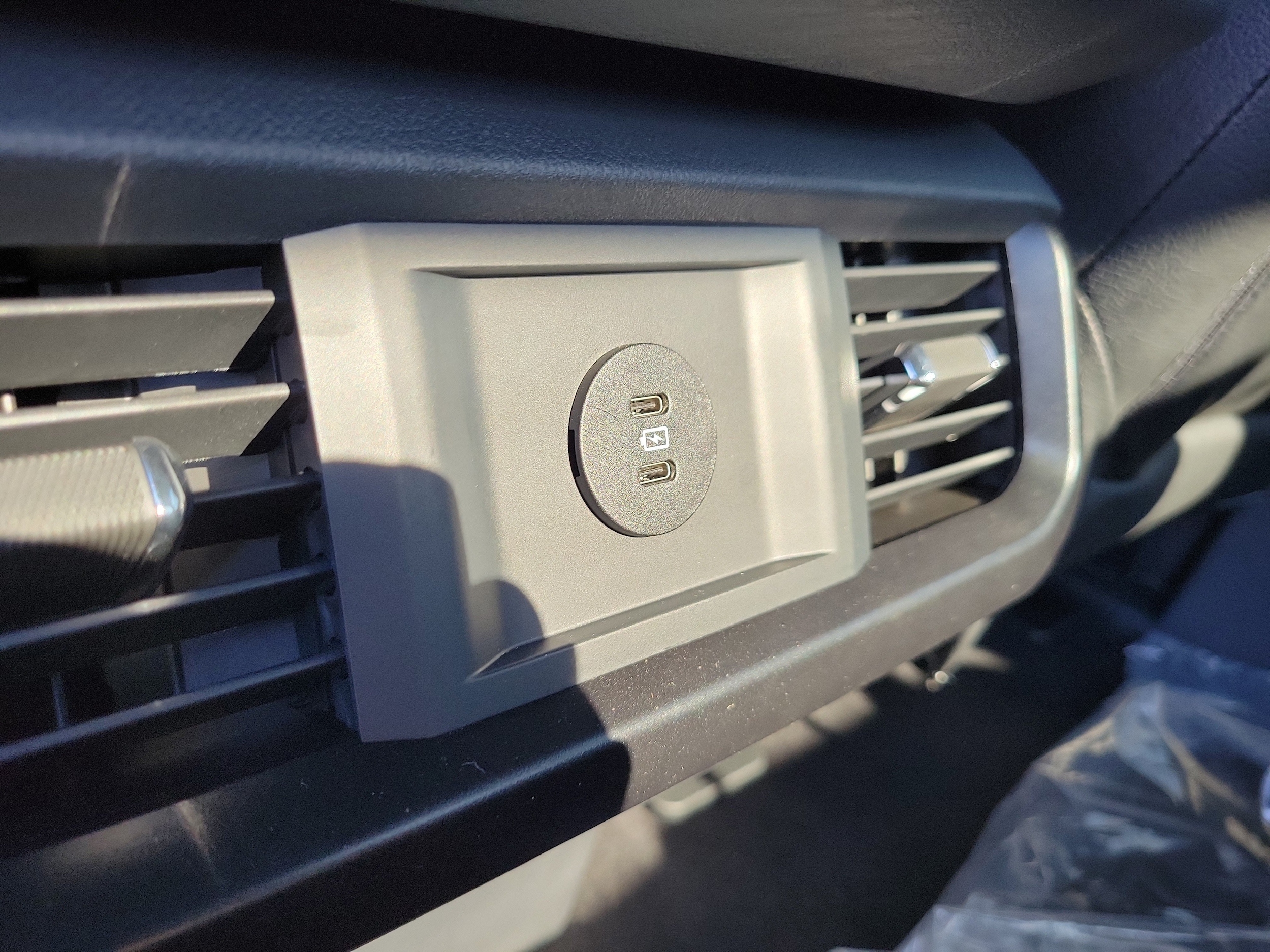 2025 Ford F-150 STX - Photo 17