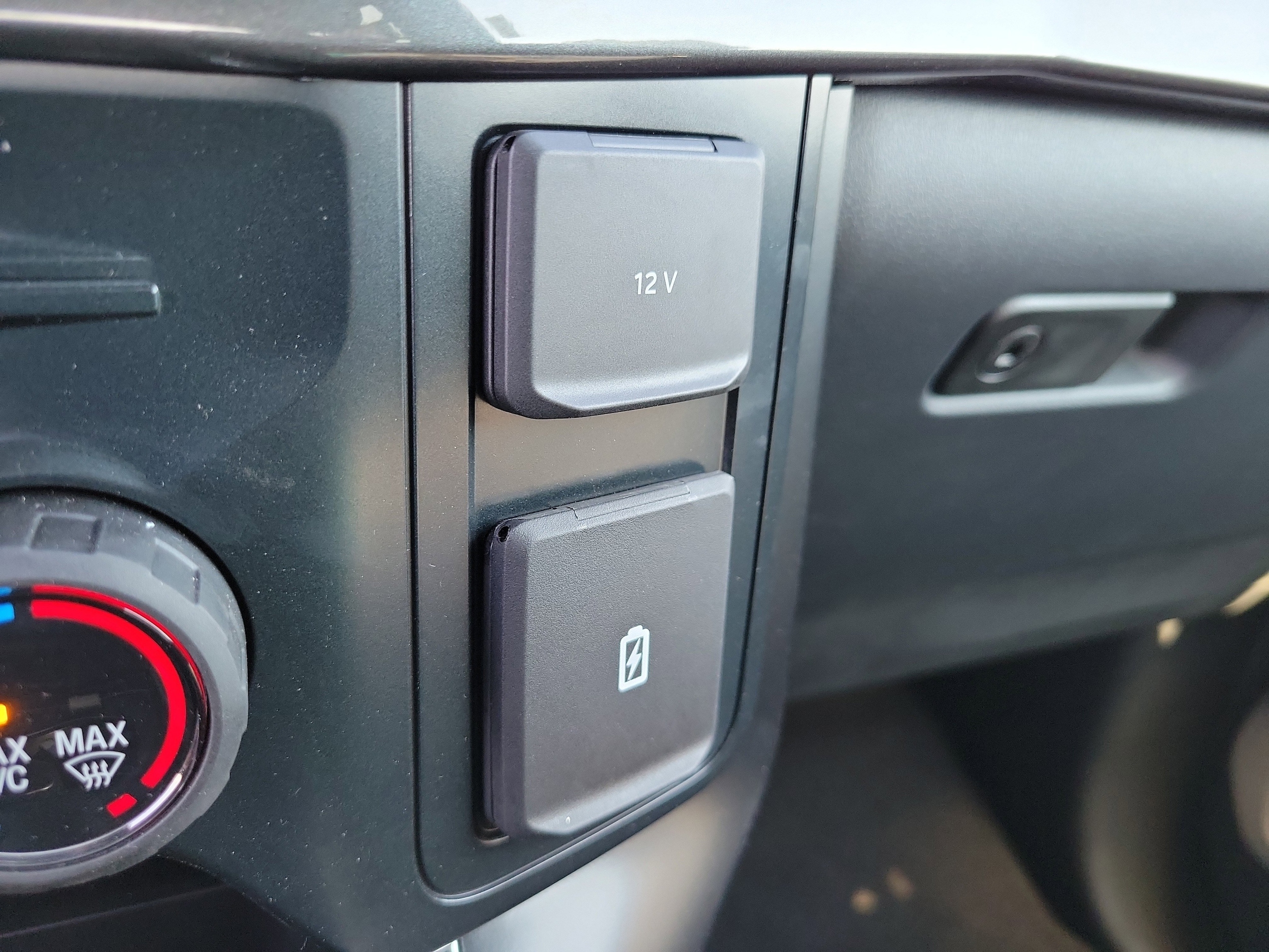 2025 Ford F-150 STX - Photo 24