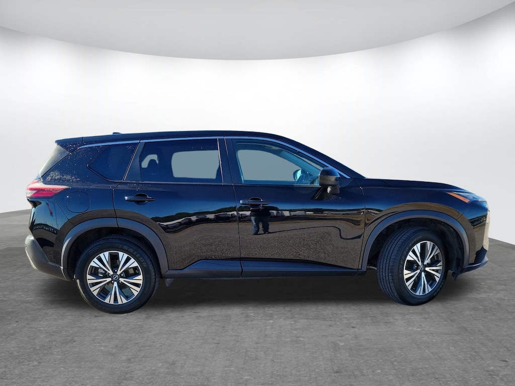 Used 2023 Nissan Rogue SV SUV