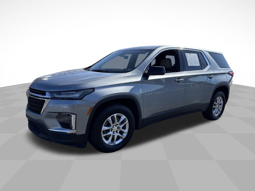 Used 2023 Chevrolet Traverse LS SUV