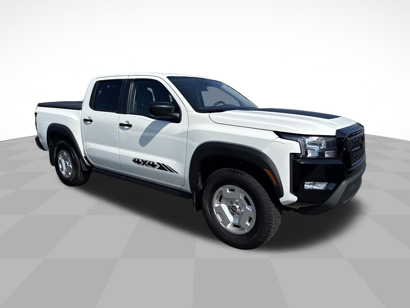 Used 2024 Nissan Frontier Crew Cab SV 4x4 Truck