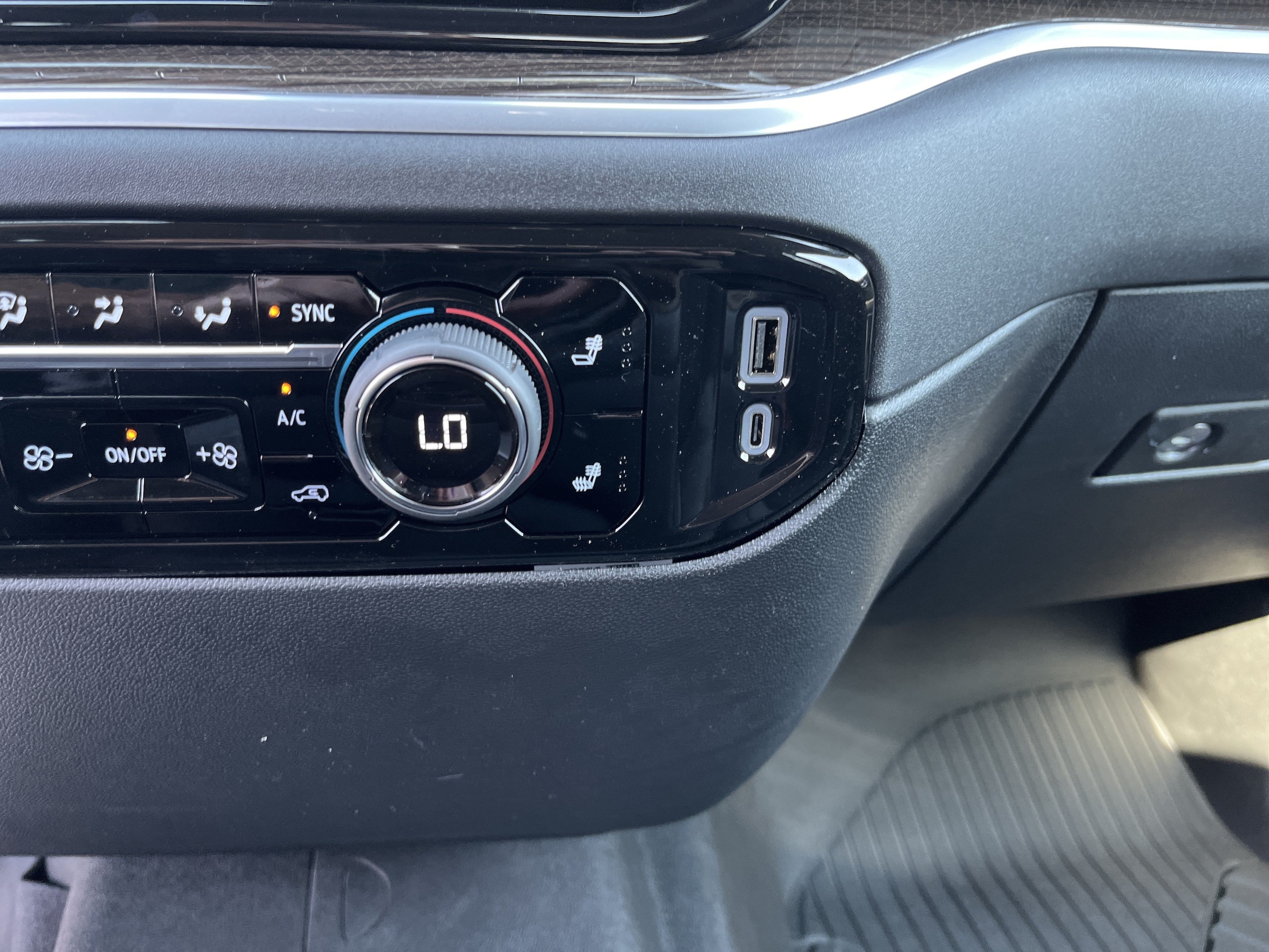 2026 Chevrolet Silverado 1500 LT - Photo 20