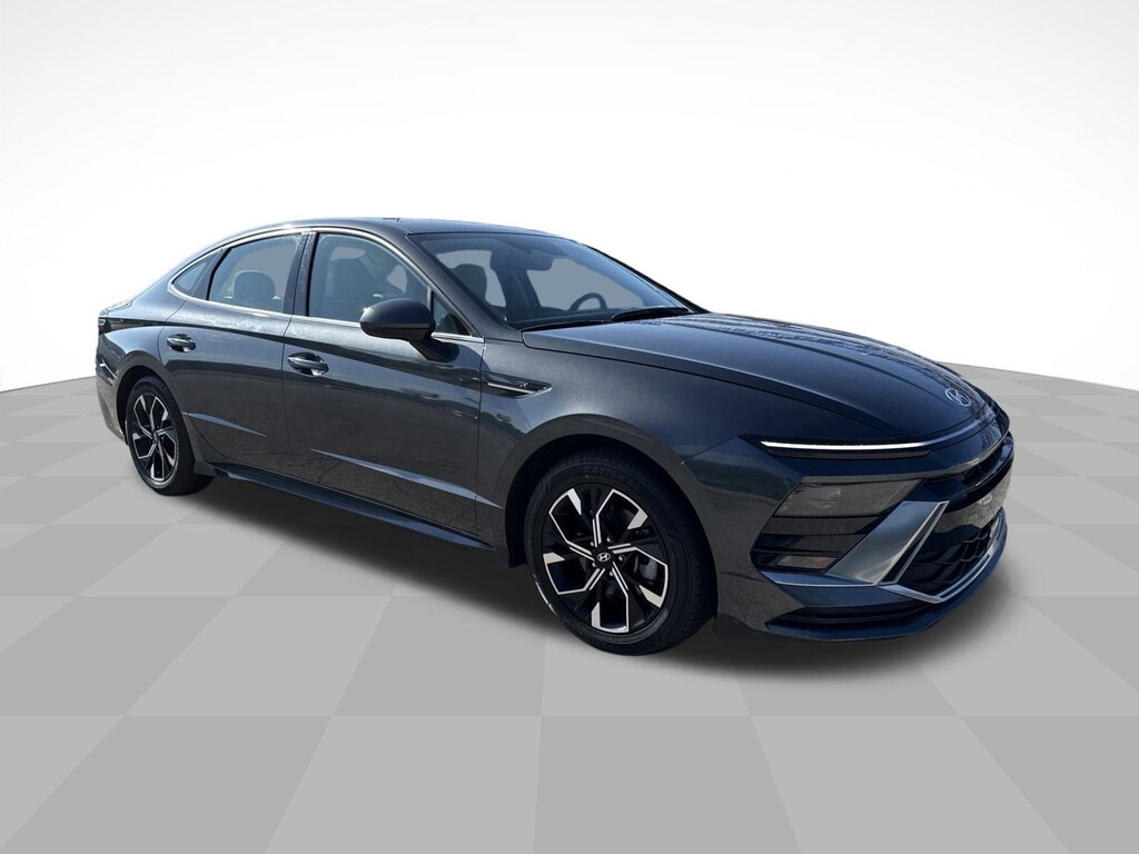Used 2024 Hyundai Sonata SEL Sedan