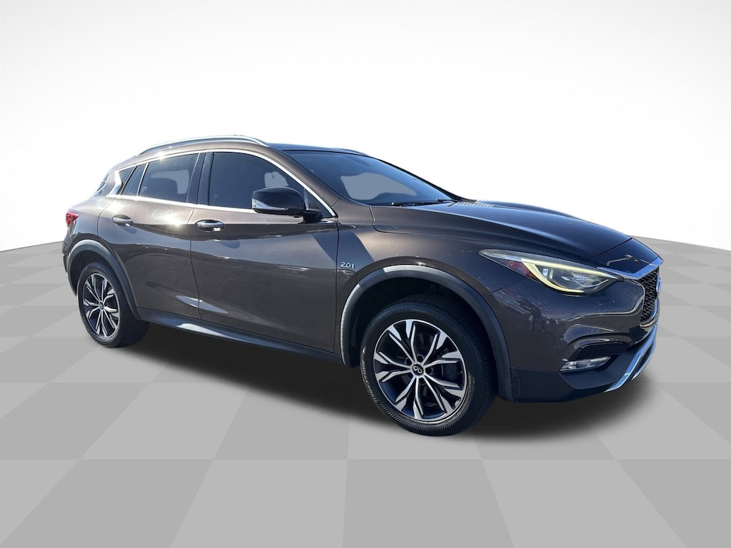 Used 2017 INFINITI QX30 Premium